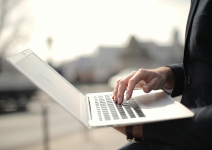 New Mac Malware Exploits Trusted AI Search Results